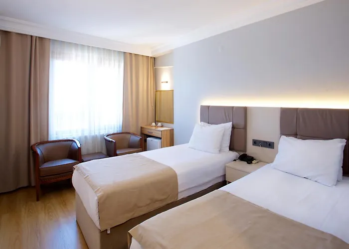 Grand Ant Hotel